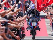 WorldSBK: Razgatlioglu acorta la brecha WorldSBK: Razgatlioglu acorta la brecha