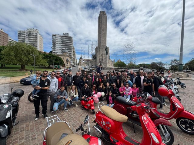 Rodada-solidaria-del-Vespa-Club-Rosario-1 Rodada solidaria del Vespa Club Rosario en apoyo a LALCEC
