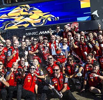 Márquez y Ducati ganan en San Marino y ahora son líderes